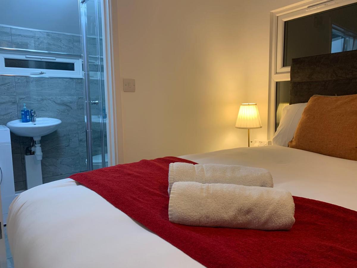 Single Room with Private Bathroom